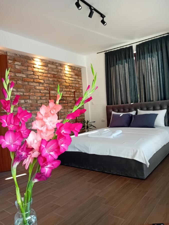 Belov Rooms And Apartments 데미르 카피자 외부 사진
